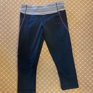 Lululemon Black Crop Size 6